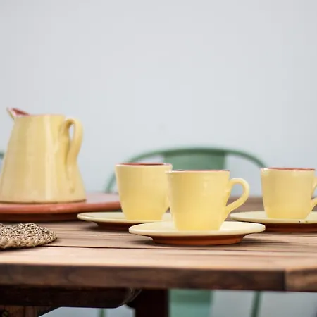 Bambu * Αλμπουφέιρα